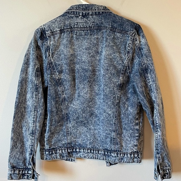 Liquor n Poker Jean jacket in a XSmall layer denim - Picture 4 of 10